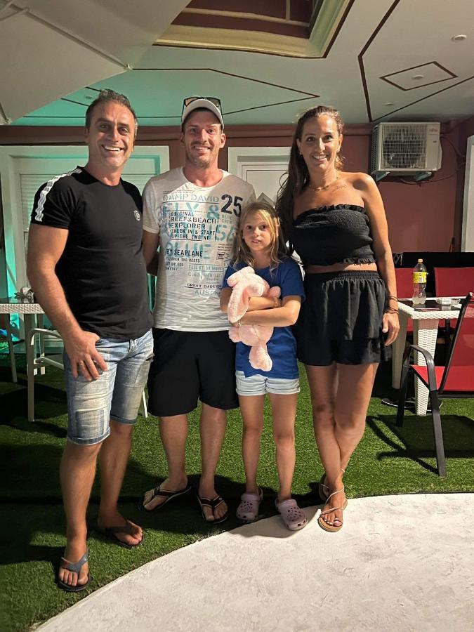 Aparthotel Petros House Sarti Esterno foto