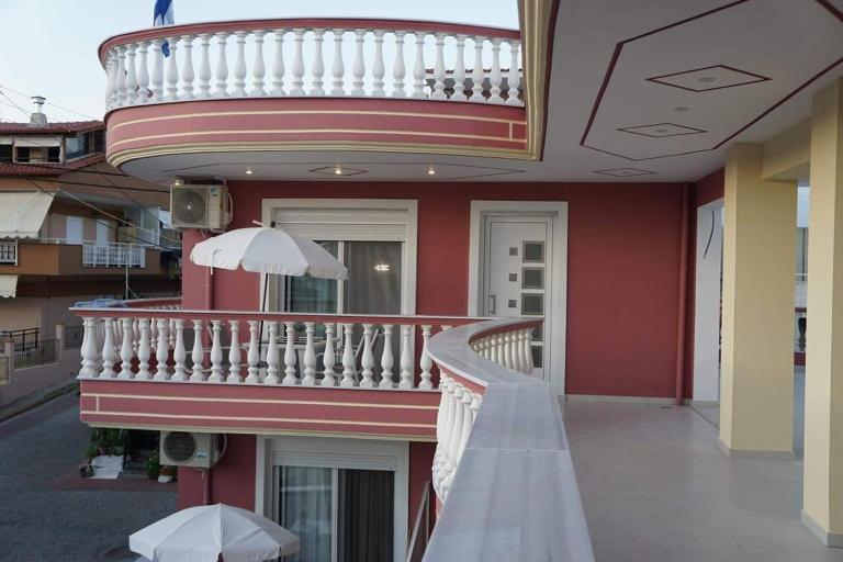 Aparthotel Petros House Sarti Esterno foto